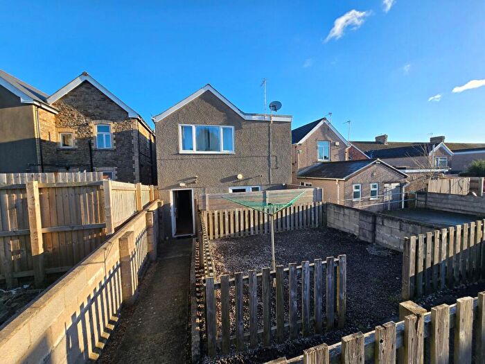 1 Bedroom Flat For Sale In Coychurch Road, Pencoed, CF35