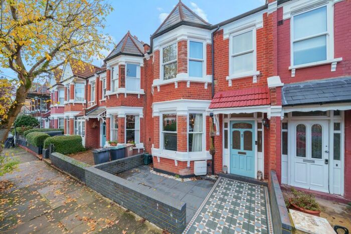 3 Bedroom Terraced House To Rent In Cornwall Avenue London, N22
