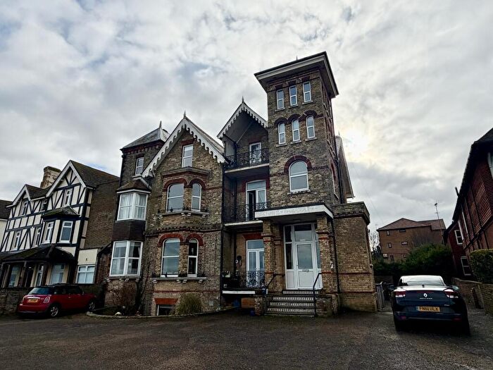 1 Bedroom Flat To Rent In Sea Road, Westgate, CT8