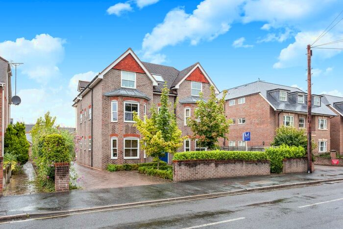 2 Bedroom Apartment To Rent In Sydney Road, Haywards Heath, RH16