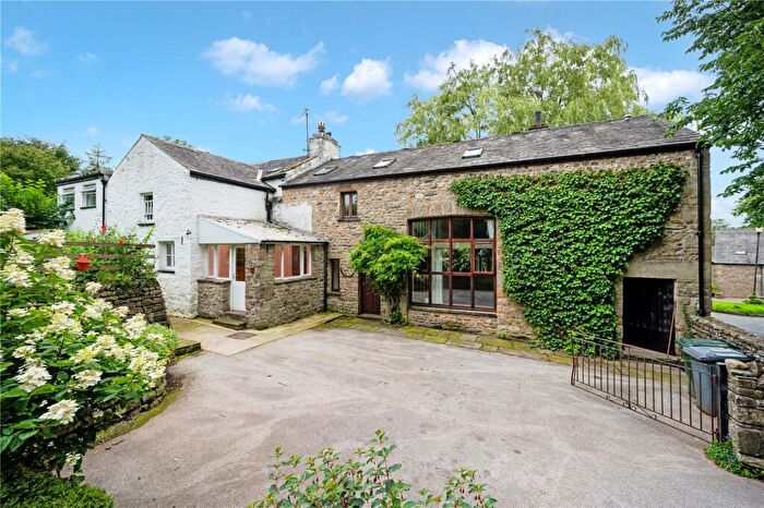 4 Bedroom Barn Conversion For Sale In Burrow, Carnforth, Lancashire, LA6