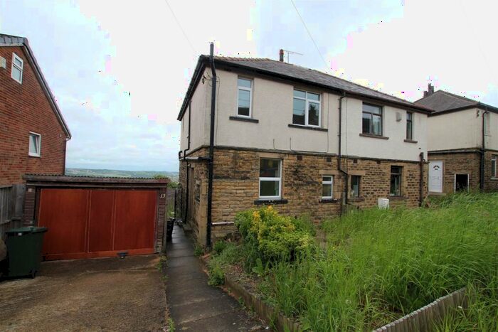 3 Bedroom Semi-Detached House To Rent In King Street, Bradford, BD2