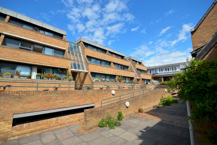 1 Bedroom Flat To Rent In Manor Place, Kings Street, CB1