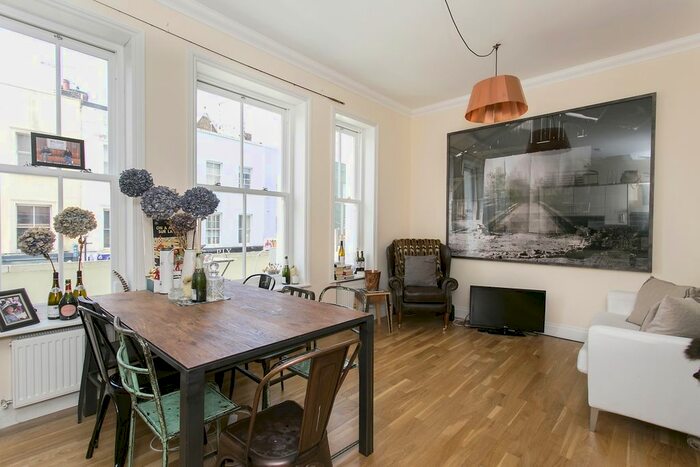 1 Bedroom Flat To Rent In Portobello Road, London, W11