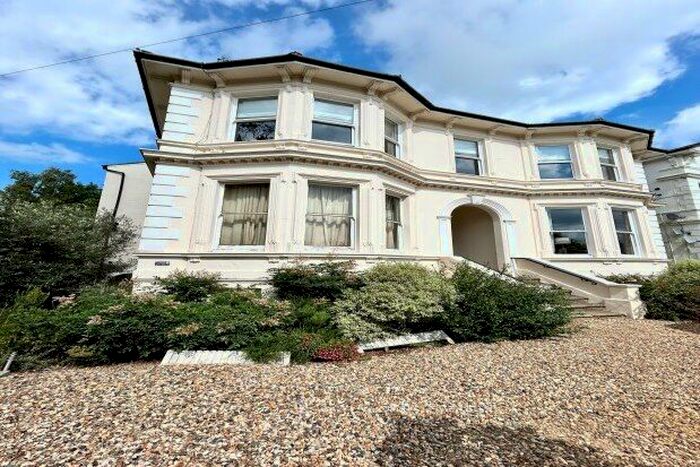 3 Bedroom Flat To Rent In Queens Road, Tunbridge Wells, TN4