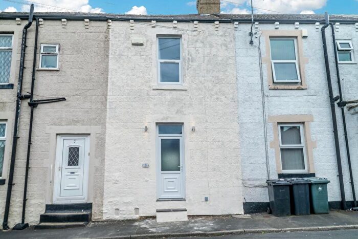 2 Bedroom Terraced House For Sale In Hopewell View, Leeds, LS10