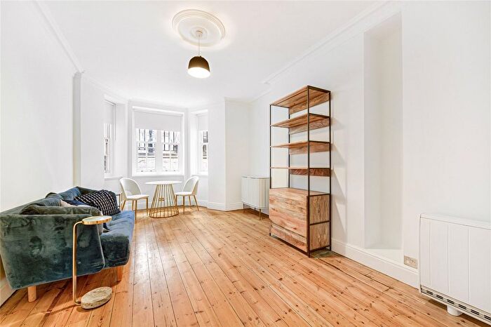 1 Bedroom Flat To Rent In Tenby Mansions, Nottingham Street, London, W1U
