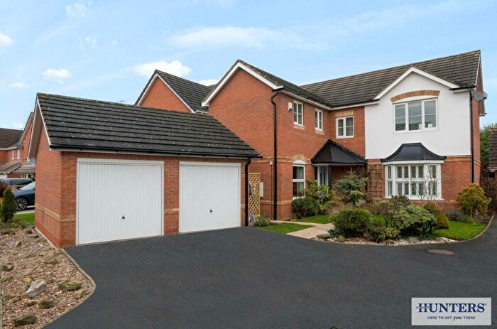 4 Bedroom Detached House For Sale In Brierley Close, Snaith, Goole, DN14