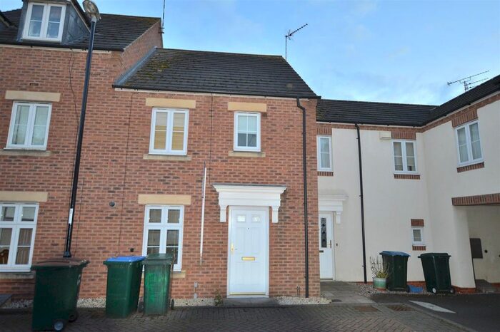 3 Bedroom Semi-Detached House To Rent In Elizabeth Way, Walsgrave, Coventry, Warwickshire CV2