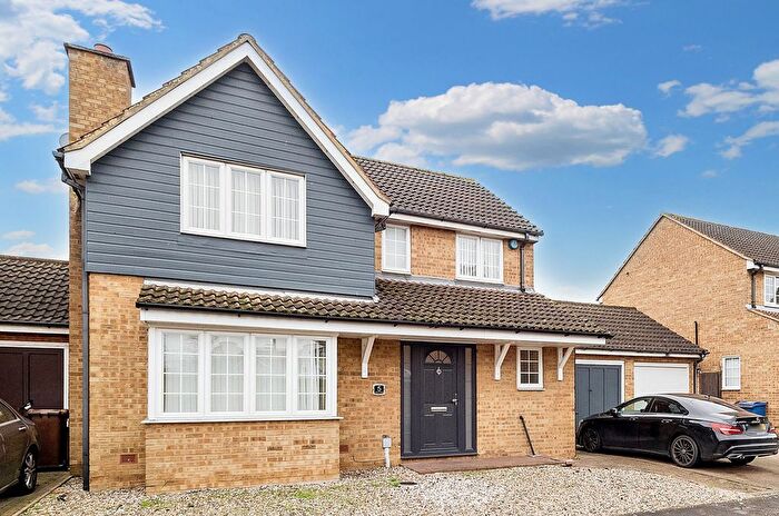 4 Bedroom Detached House For Sale In Advice Avenue, Grays, RM16