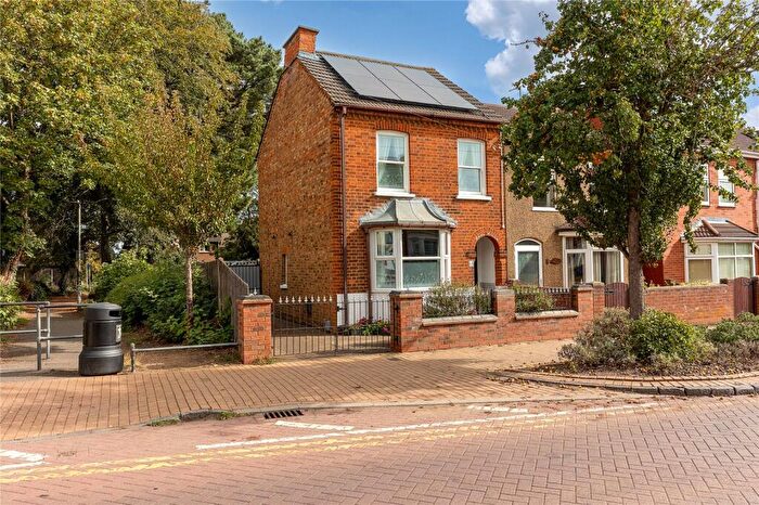 3 Bedroom Semi-Detached House For Sale In Spring Road, Kempston, Bedford, Bedfordshire, MK42
