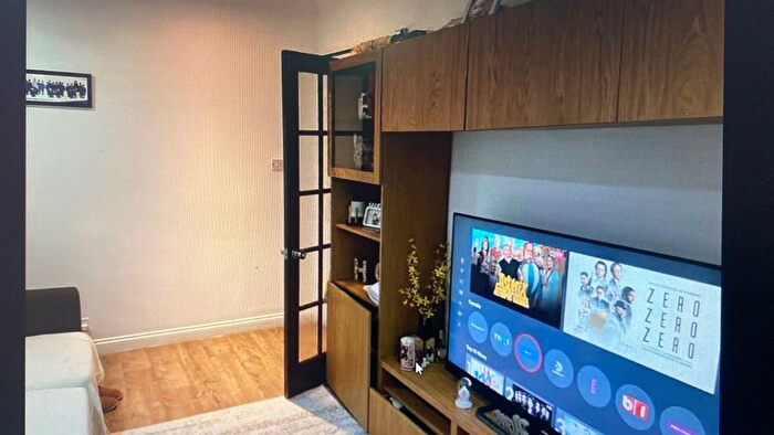 2 Bedroom Terraced House To Rent In Broomgrove Gardens, Edgware, HA8