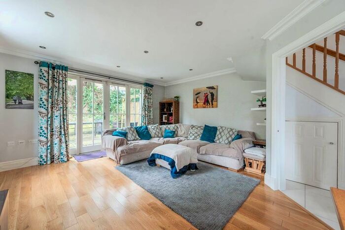 3 Bedroom End Of Terrace House To Rent In Roxeth Hill, Harrow On The Hill, Harrow, HA2