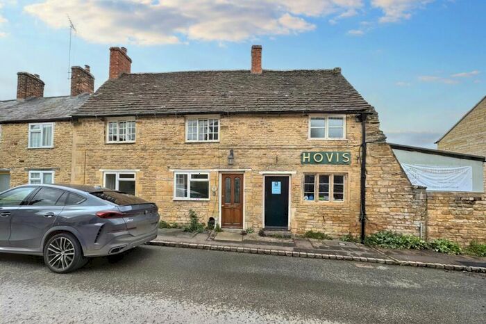 3 Bedroom Terraced House For Sale In West Street, Kings Cliffe, Peterborough, PE8