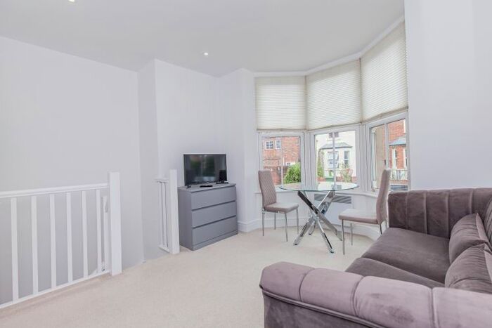 1 Bedroom Flat To Rent In James Street, Oxford, OX4