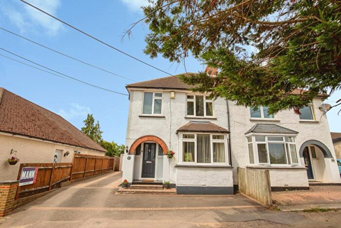 3 Bedroom Semi Detached House For Sale In Shenley Grove, Sandling, Maidstone, Kent, ME14