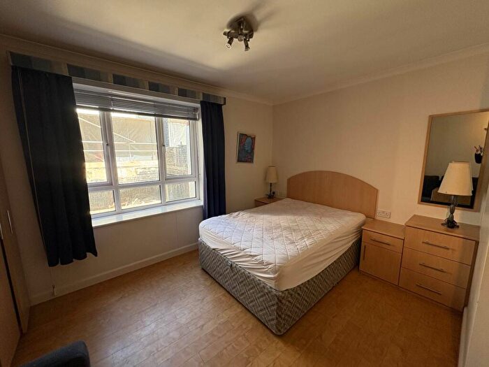 Studio For Sale In Abbey Square, Reading, RG1