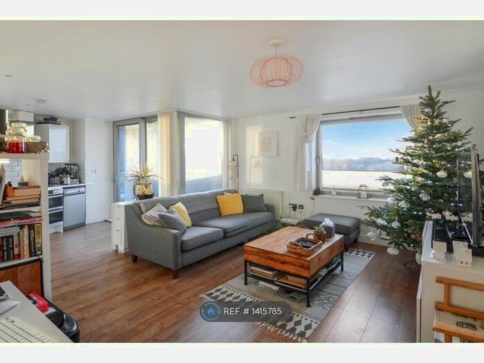 2 Bedroom Flat To Rent In Benedicts Wharf, Barking, IG11