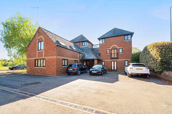 1 Bedroom Flat For Sale In Ock Mill Close, Abingdon, Oxfordshire, OX14
