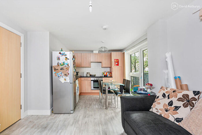 1 Bedroom Flat To Rent In Murray Grove, Hoxton, London, N1