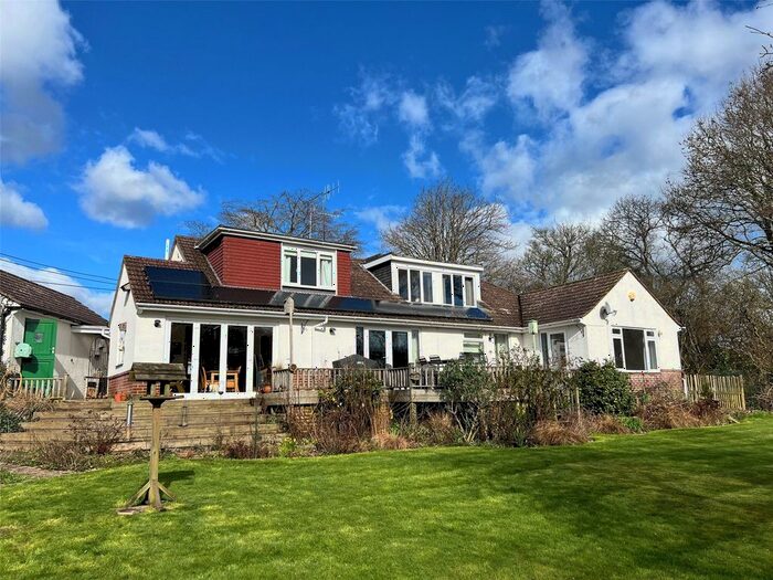 5 Bedroom Country House For Sale In Hop Gardens, Whiteparish, Salisbury, Wiltshire, SP5