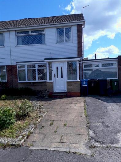 4 Bedroom Property To Rent In Alder Close, Ashton-Under-Lyne, OL6