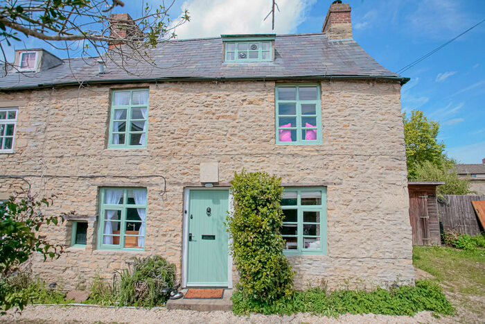2 Bedroom Cottage To Rent In Mill Street, Kidlington, OX5
