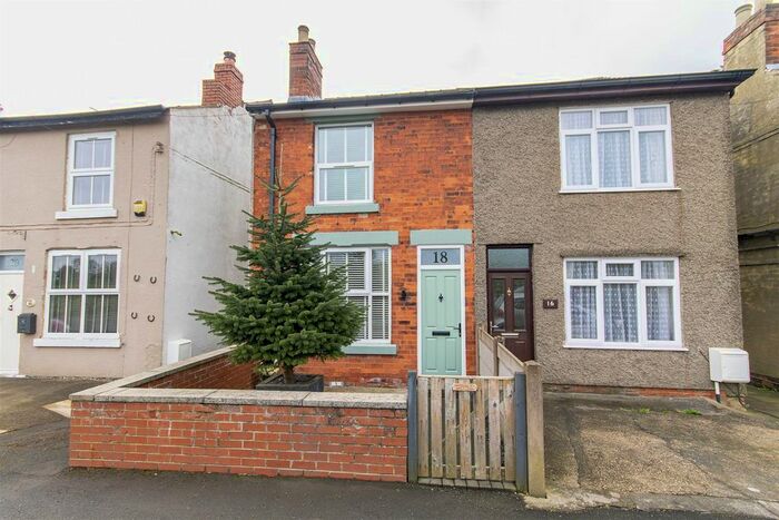 2 Bedroom Semi-Detached House For Sale In Hardstoft Road, Pilsley, Chesterfield, S45