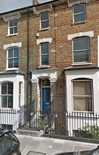 1 Bedroom Flat To Rent In Lime Grove, London, W12