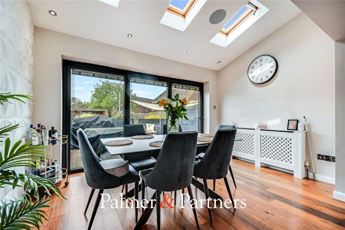 3 Bedroom End Of Terrace House For Sale In Skylark Walk, Chelmsford, Essex, CM2