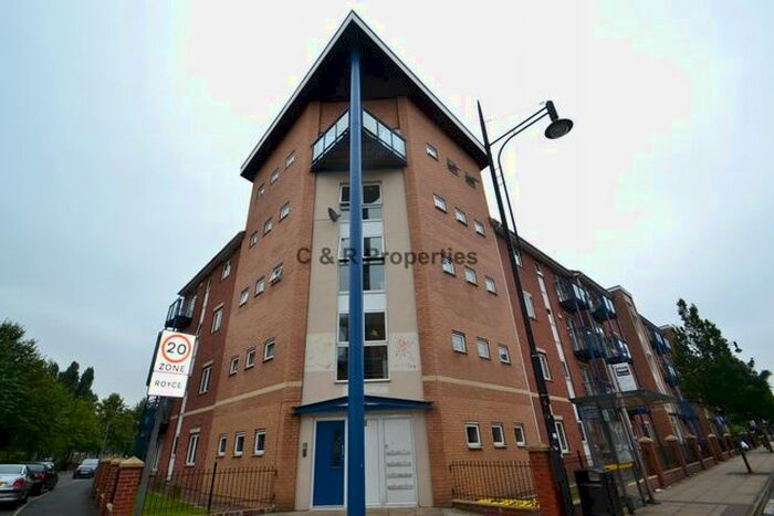 3 Bedroom Flat To Rent In Stretford Road, Hulme, Manchester, M15