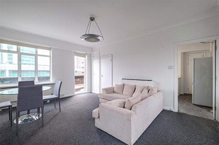 2 Bedroom Apartment To Rent In Warren Court, Euston, London, NW1
