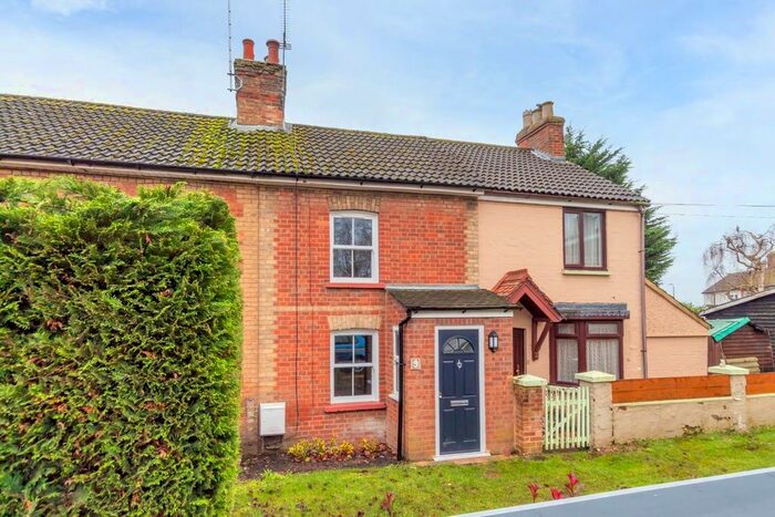 2 Bedroom Terraced House To Rent In Victoria Terrace, Leedon, Leighton Buzzard, LU7