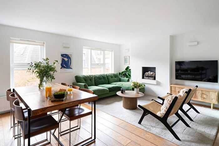 2 Bedroom Flat To Rent In Notting Hill, W11