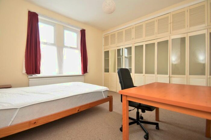 4 Bedroom Terraced House To Rent In Telephone Road, Southsea, PO4