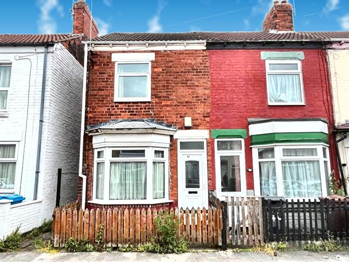 2 Bedroom End Of Terrace House For Sale In Brecon Street, Hull, HU8