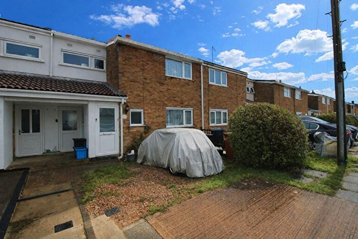 3 Bedroom Terraced House For Sale In Valley Way, Stevenage, SG2