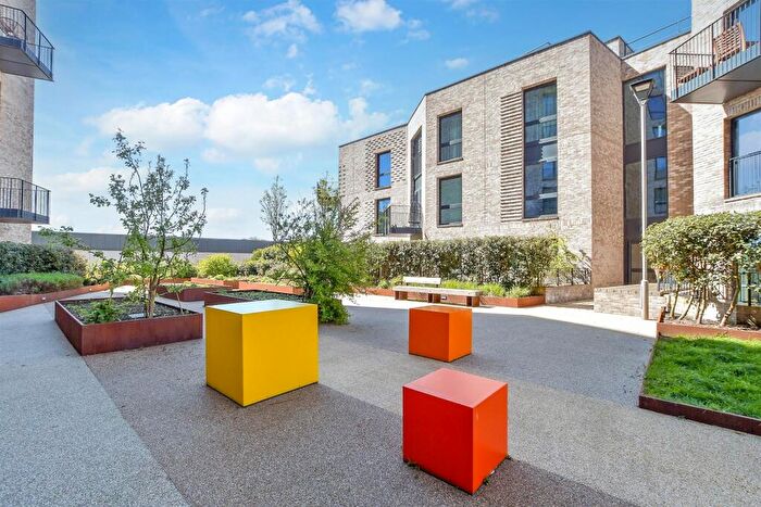 2 Bedroom Flat For Sale In Saunders Park View, Brighton, East Sussex, BN2