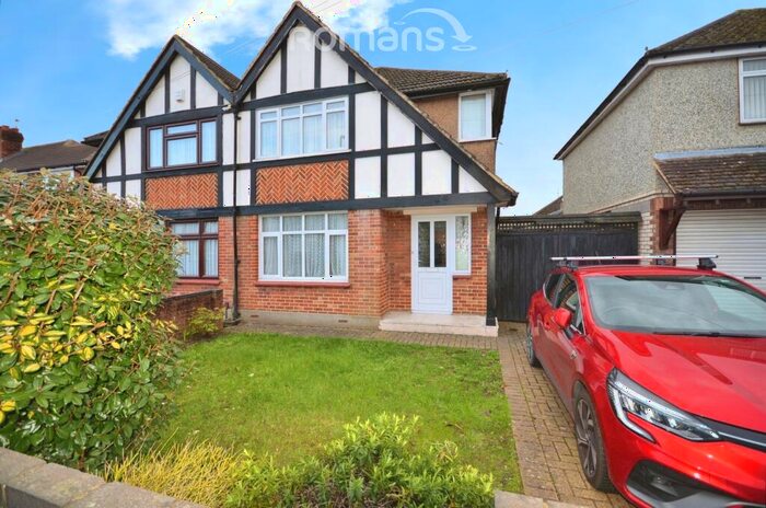 3 Bedroom Semi-Detached House To Rent In Kendal Drive, Wexham, SL2