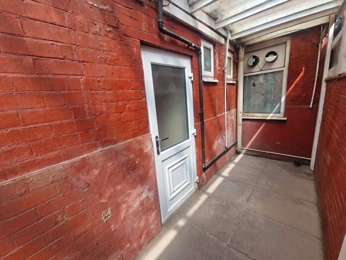 1 Bedroom Flat To Rent In Flat, A Green Lane Road, Leicester, LE5