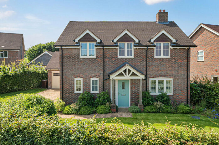 4 Bedroom Detached House For Sale In Stone Corner, Ropley, Alresford, Hampshire, SO24