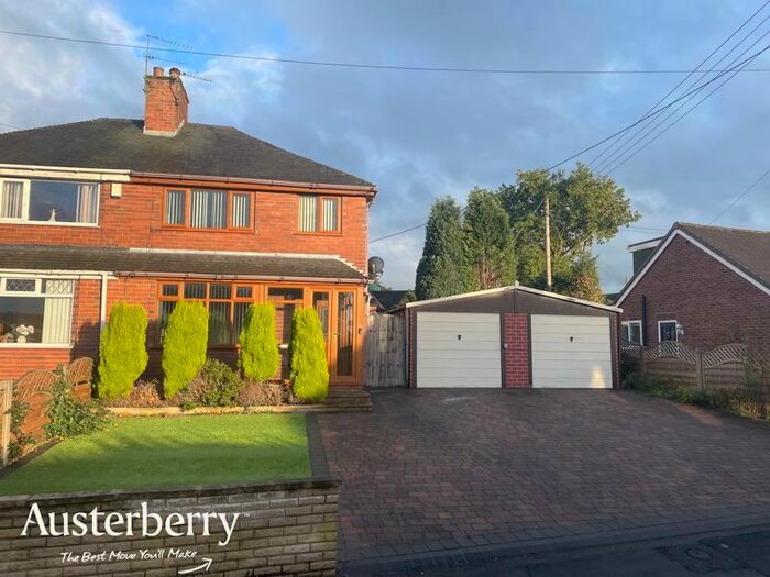 3 Bedroom Semi-Detached House For Sale In Meadow Close, Forsbrook, Stoke-On-Trent, Staffordshire, ST11
