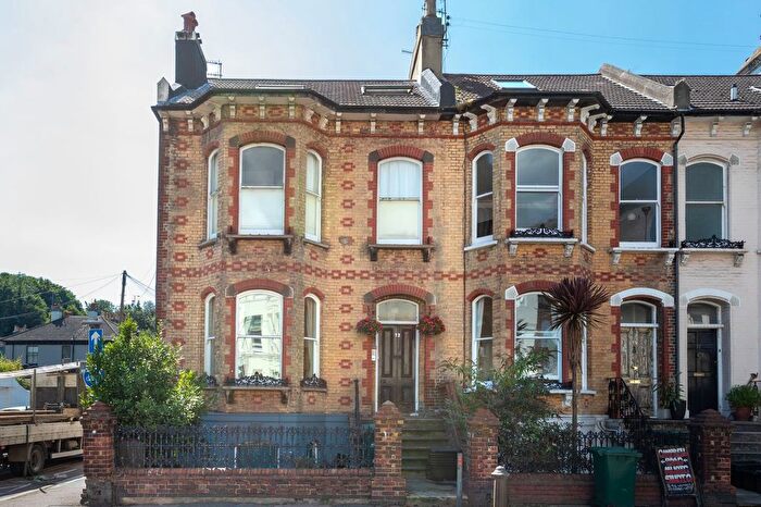 2 Bedroom Flat To Rent In Preston Road, Brighton, BN1