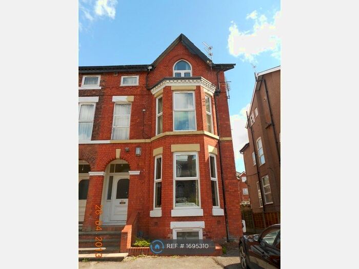 3 Bedroom Flat To Rent In Old Lansdowne Road, Manchester, M20