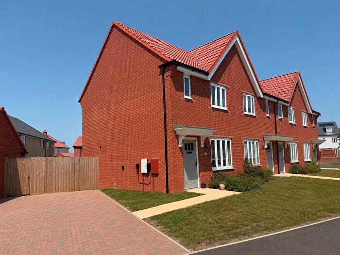 2 Bedroom End Of Terrace House For Sale In Saunders Road, Felixstowe, IP11