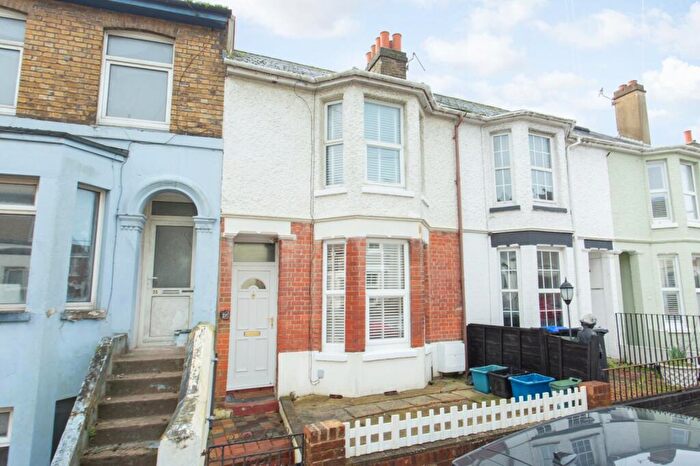3 Bedroom Terraced House For Sale In Avenue Road, Dover, CT16