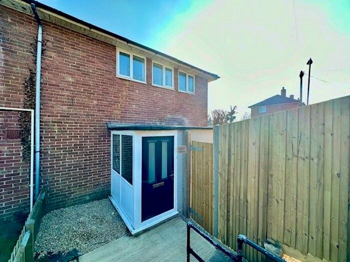 2 Bedroom End Of Terrace House To Rent In Melchet Road, Harefield, Southampton, SO18