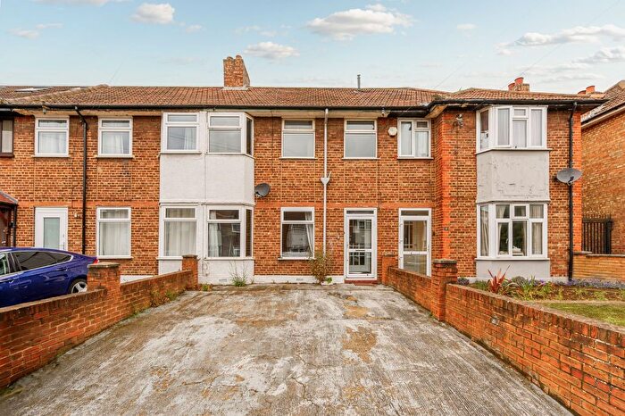 4 Bedroom Terraced House To Rent In Braid Avenue, East Acton, W3