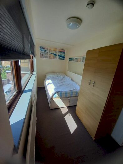 Studio To Rent In Bettles Close, Uxbridge, UB8