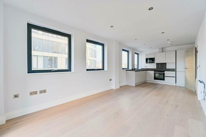 2 Bedroom Flat To Rent In Kings Oak House, Harrow, HA1